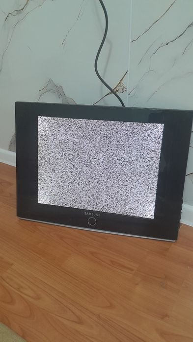 Продается телевизор