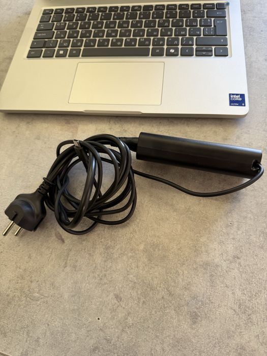 Лаптоп Dell Pro 14 PC14250 Ultra 5 235U 32RAM