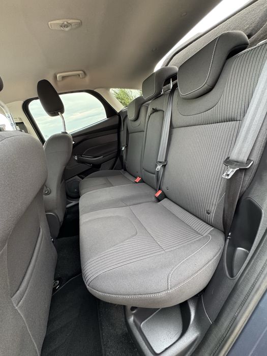 Vând Ford Focus Motor 1.0 Benzină An 2014 Euro 5 Econetic Recent Înmatriculat