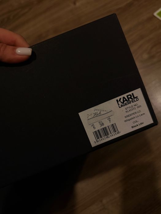 Кецове Karl Lagerfeld като нови