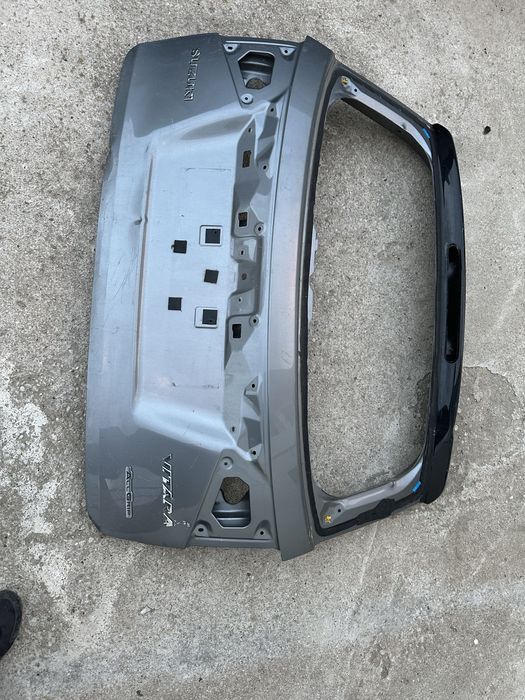 Hayon suzuki vitara.