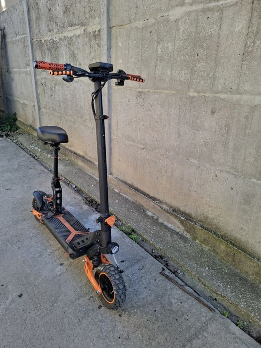 Vând trotineta kukirin g2 max se vinde cu toate accesoriile