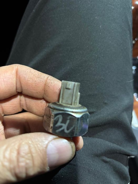 Продам Датчик Детонации