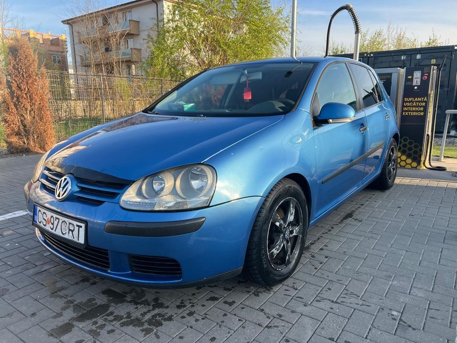 Volkswagen Golf 5 1.6 FSI