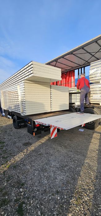 Panouri Sandwich ideale pentru construcții!