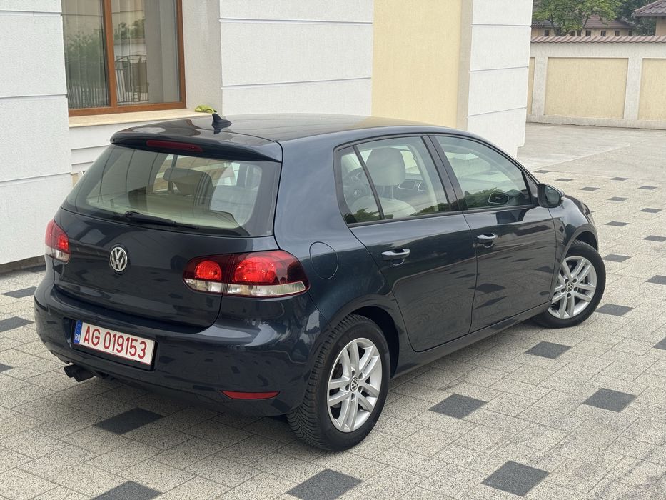 VOLKSWAGEN Golf 2010 — imagine 4