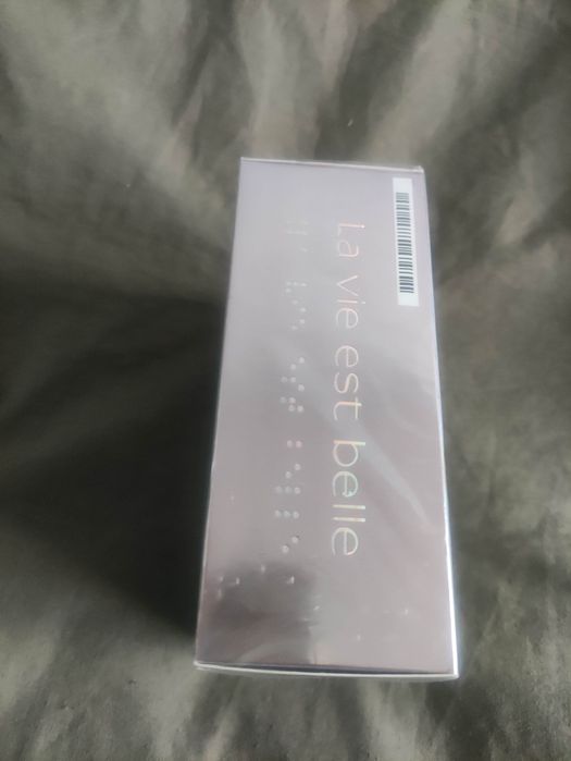 Продавам парфюм Lancôme La Vie Est Belle

75 ml.