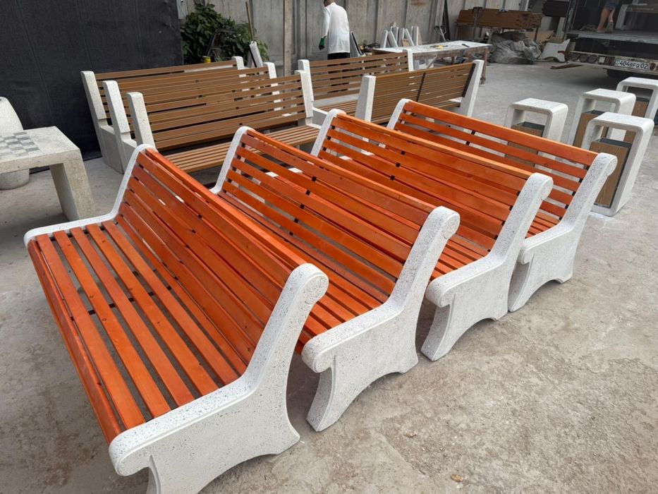 Скамейки урны вазоны