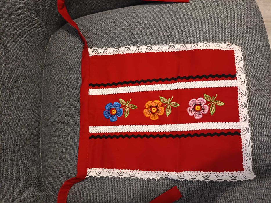 Детска носия за момиче