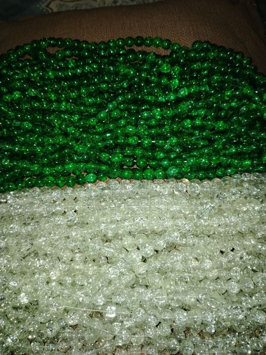 Стеклянные бусы с эффектом кракле