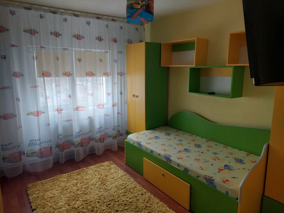 Apartament 3 camere.