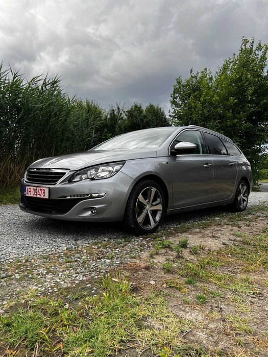 Peugeot 308 SW 1.2 PureTech 2015 | 165k km | Navi | Clima | Carlig