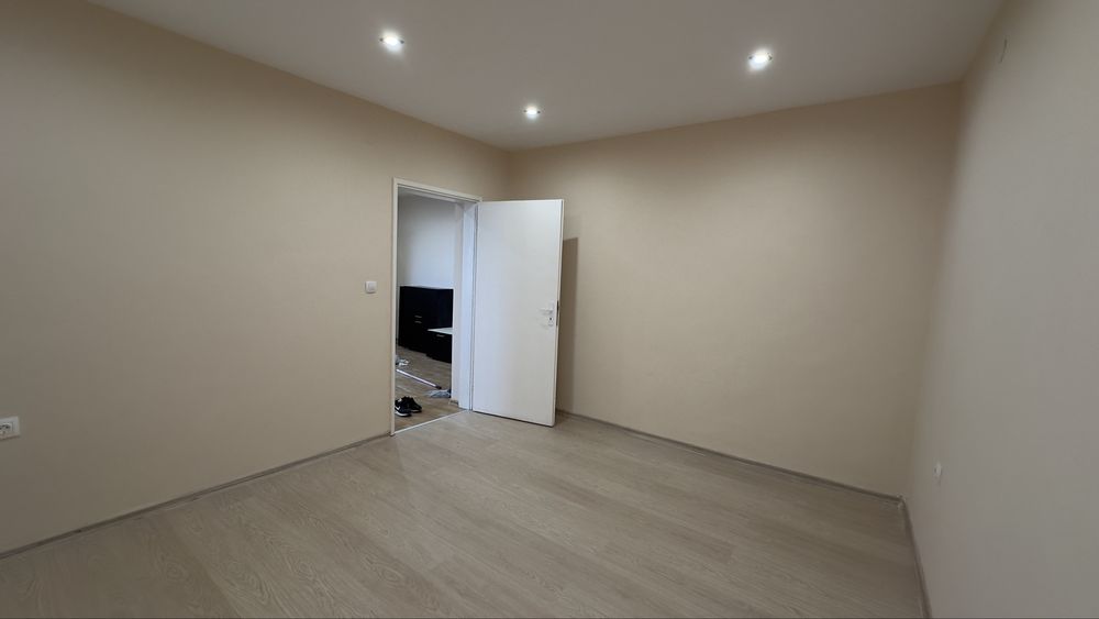 Дава се под наем Двустаен апартамент в Пловдив, Изгрев - 60 кв.м за 229.5 € - Снимка #1