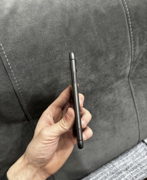 Продам айфон 11 на128 акб 71