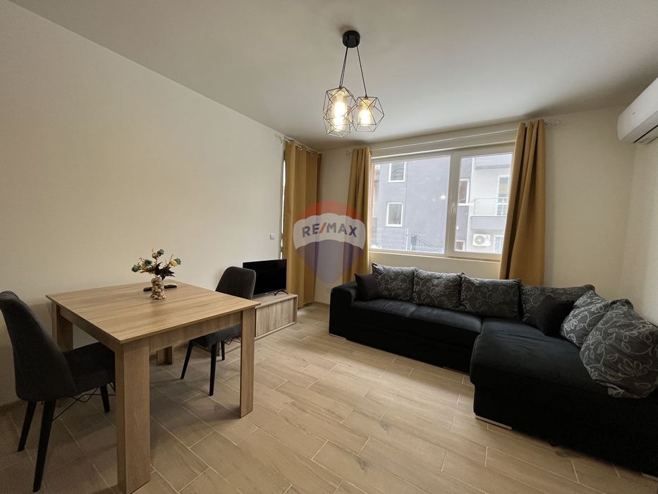 Продава се Двустаен апартамент в Варна, м-т Пчелина - 56 кв.м за 2179 €/кв.м - Снимка #1