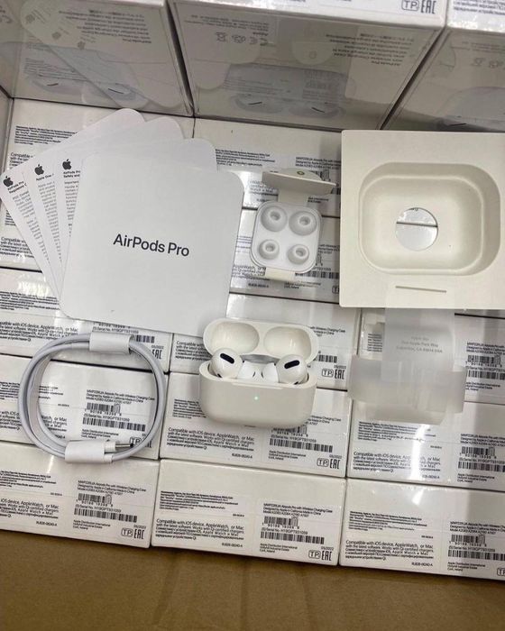 Наушники AirPods Pro