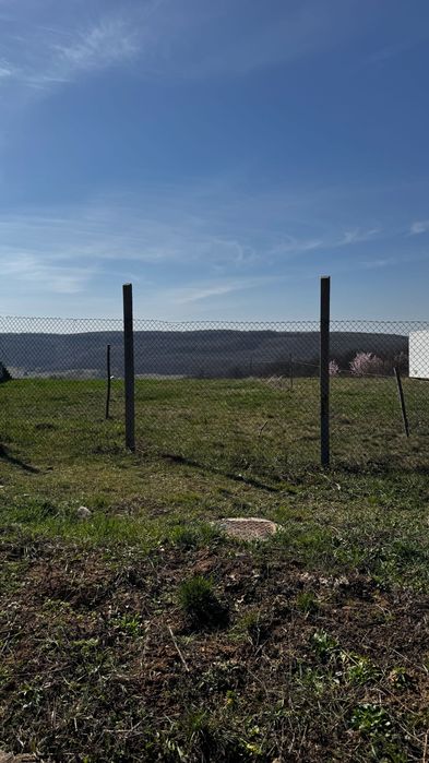 Teren intravilan de vânzare în Betfia, Sânmartin – 1.436 mp, asfalt și utilități la gard