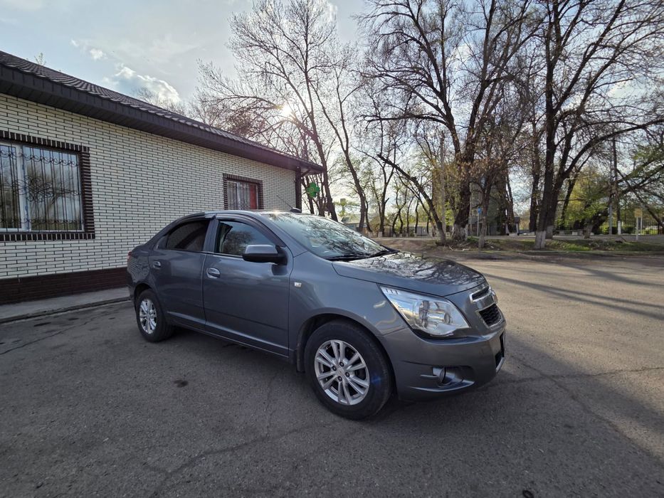 Продам машину срочно