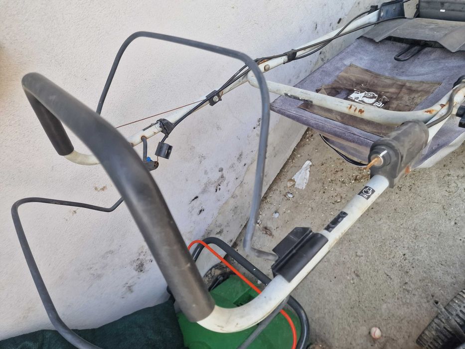 Mașină de tuns iarba adusa din GERMANIA pe benzina cu Tractiune si SAC
