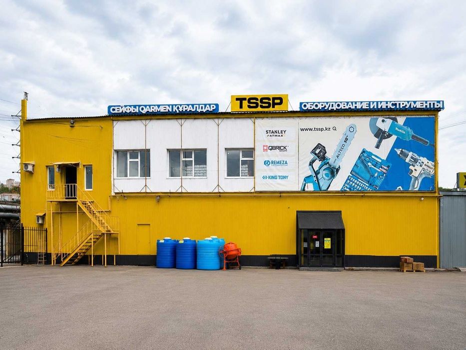 Сдам 1270 кв.м. под магазин 2-х уровн.