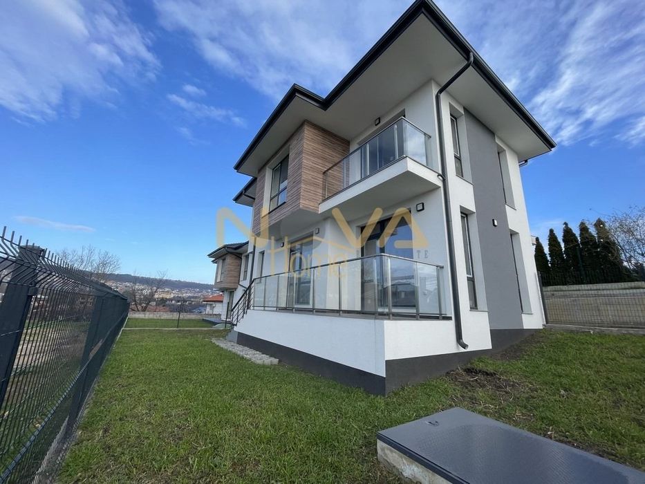 Къща в Варна-м-т Траката площ 140 цена 298000