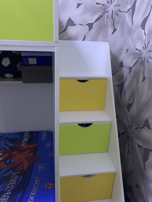 Продам детский спальный комплект