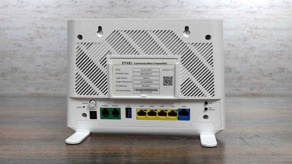 Router wireless Gigabit  marca Zyxel EX3301-T0