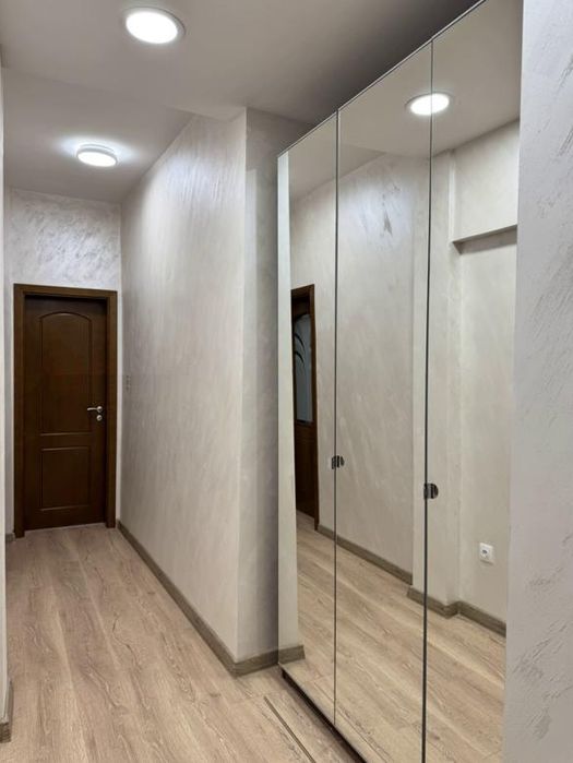 Дава се под наем Двустаен апартамент в София, Център - 74 кв.м за 897.6 € - Снимка #10