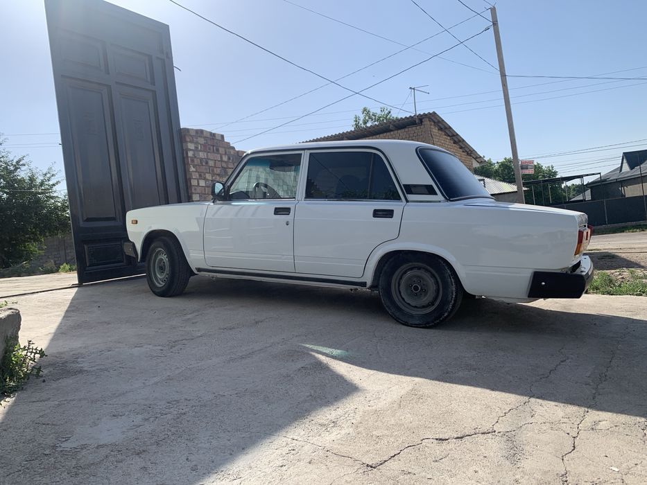 Vaz 2107 sotiladi holati yahshi 2009 yil