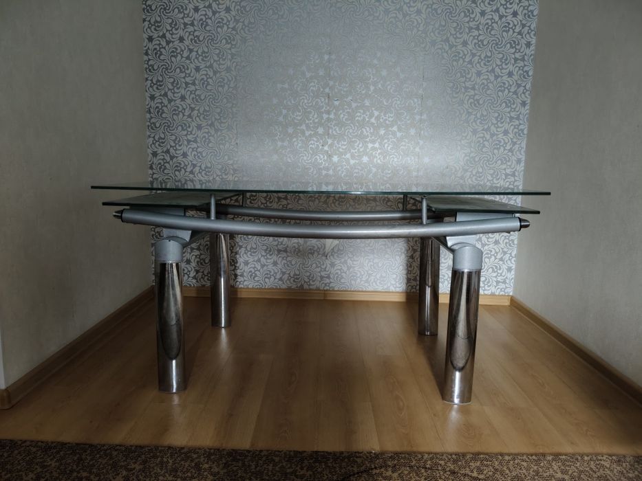 Стол обеденный раздвижной