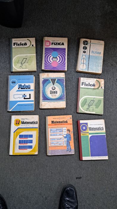 Manuale scolare vechi