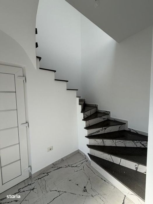 Spatiu comercial, 90 mp , chirie ,  Radauti