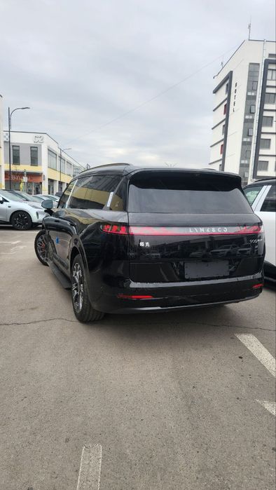 Lynn & co Ultra 2-Turbo 2025 чёрный на чёрном , белый на черном