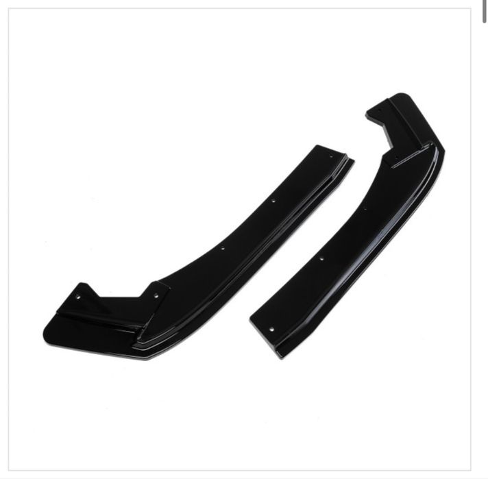 Coltare Laterale bara spate ornamente Difuzor   BMW F30 F31 bara M3 / M4  Set 2 bucati  250 lei  Expediez prin curier Cargus 25 lei transportul