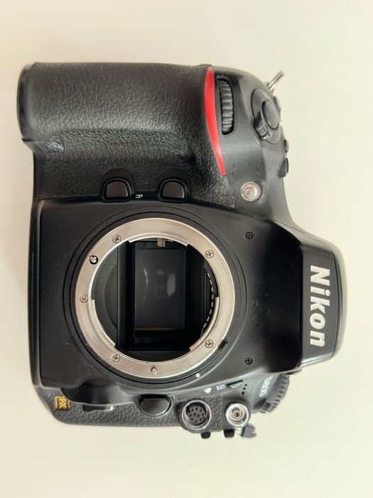 Професионален фотографски комплект: Nikon D800 с обектив 24-70mm f/2.8 и Godox светкавица