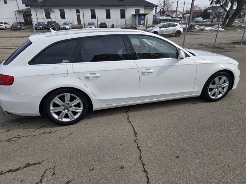 AUDI A4 Avant 2010 — imagine 4