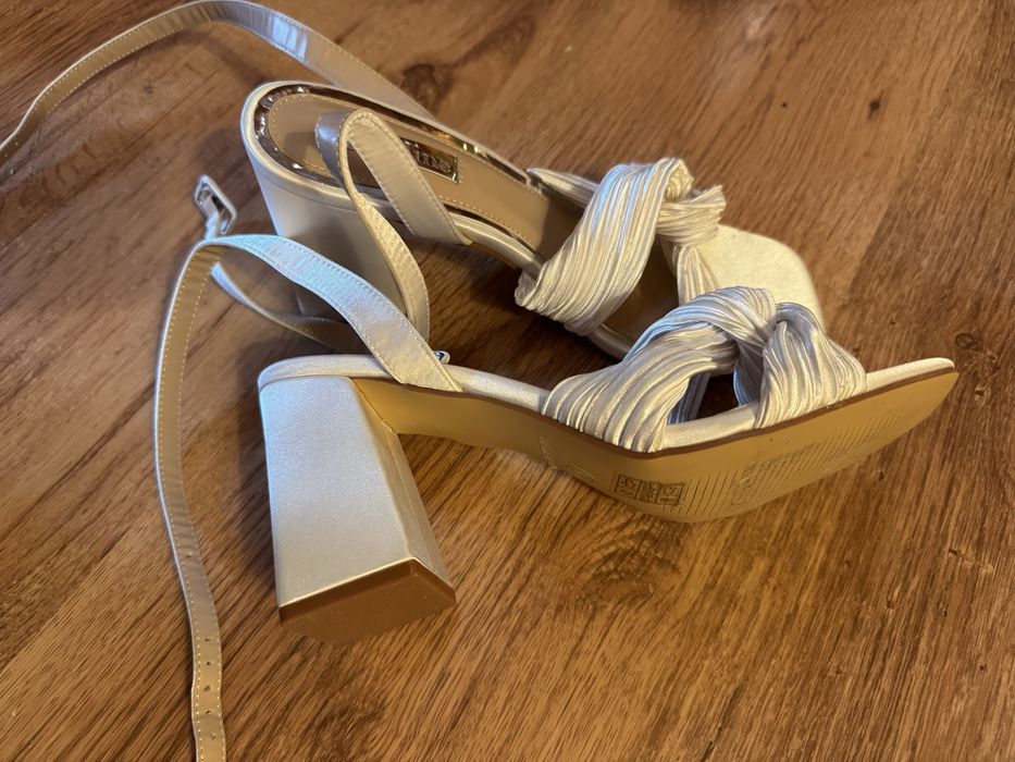 Sandale de mireasa albe 39