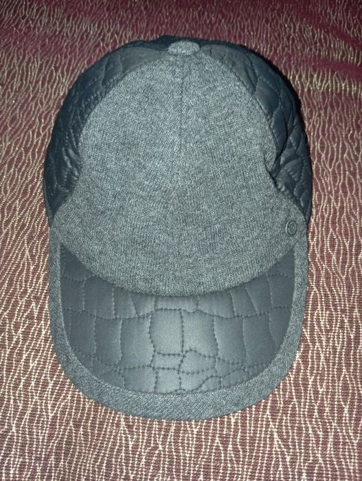 Продам бейсболки бренда Bugatti