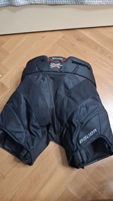 Вратарская хоккейная форма