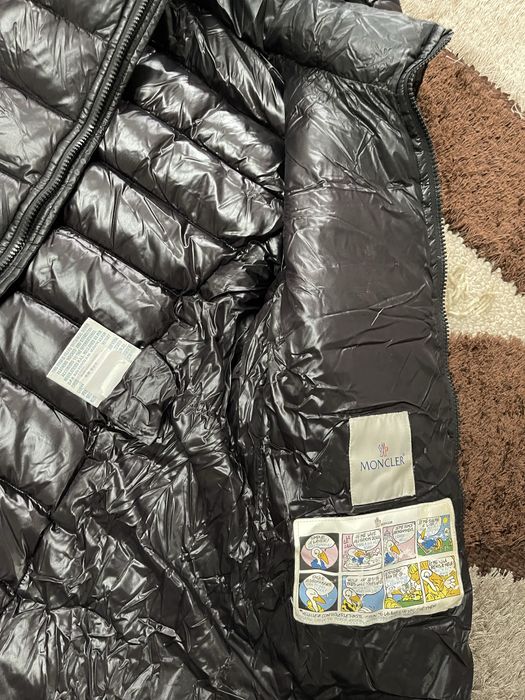 Jacheta Moncler in stare buna