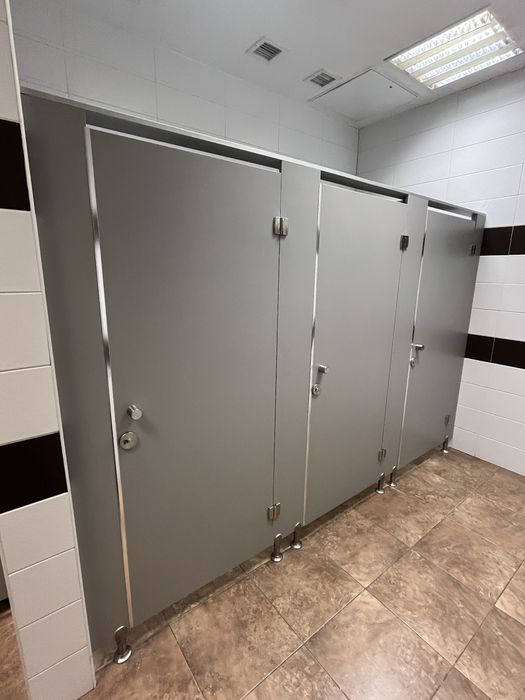 Туалетные кабинки из лдсп