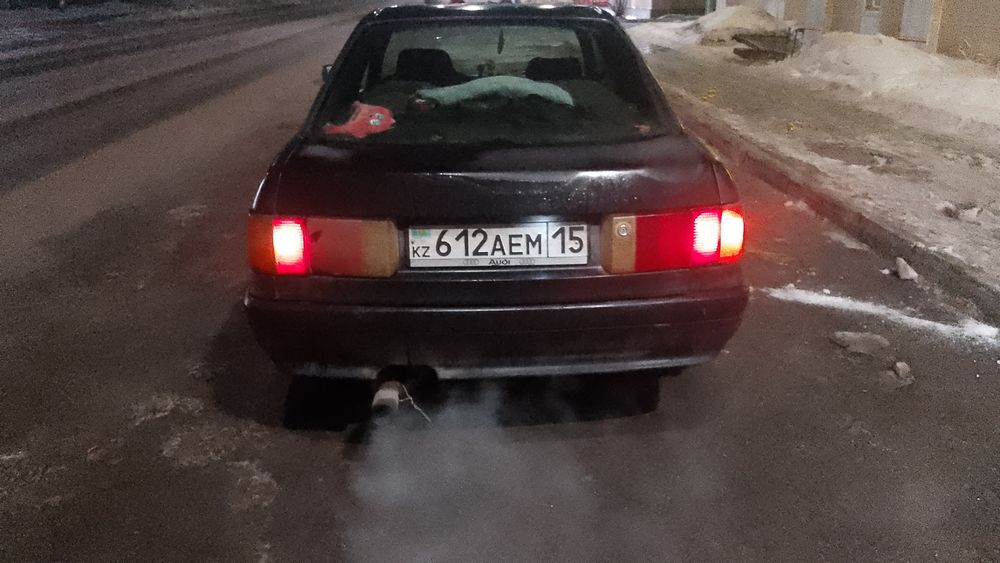 Продам Ауди 80 б3