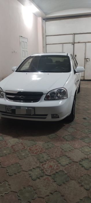 Ласетти 1.6л автомат сотилади