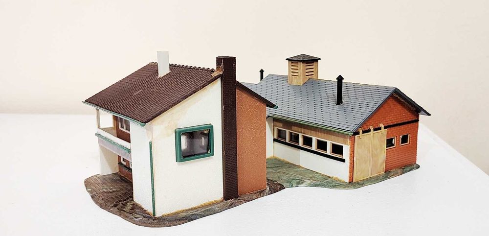 Macheta cladire ferma animale diorama H0 1:87 CFR