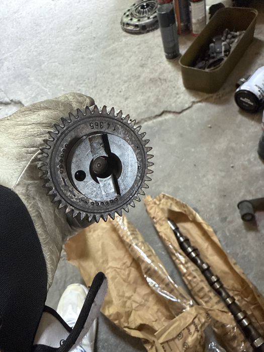 Разпределителен вал Фолксваген Крафтер VW Crafter 2.0 TDI