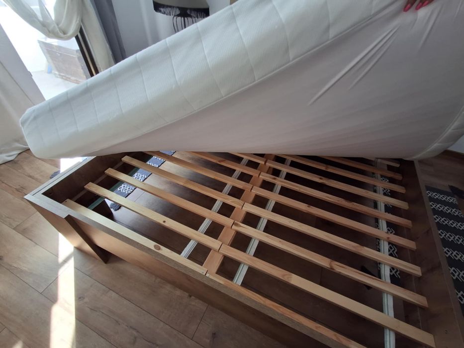 Спалня двойна с матрак, размер 160/200