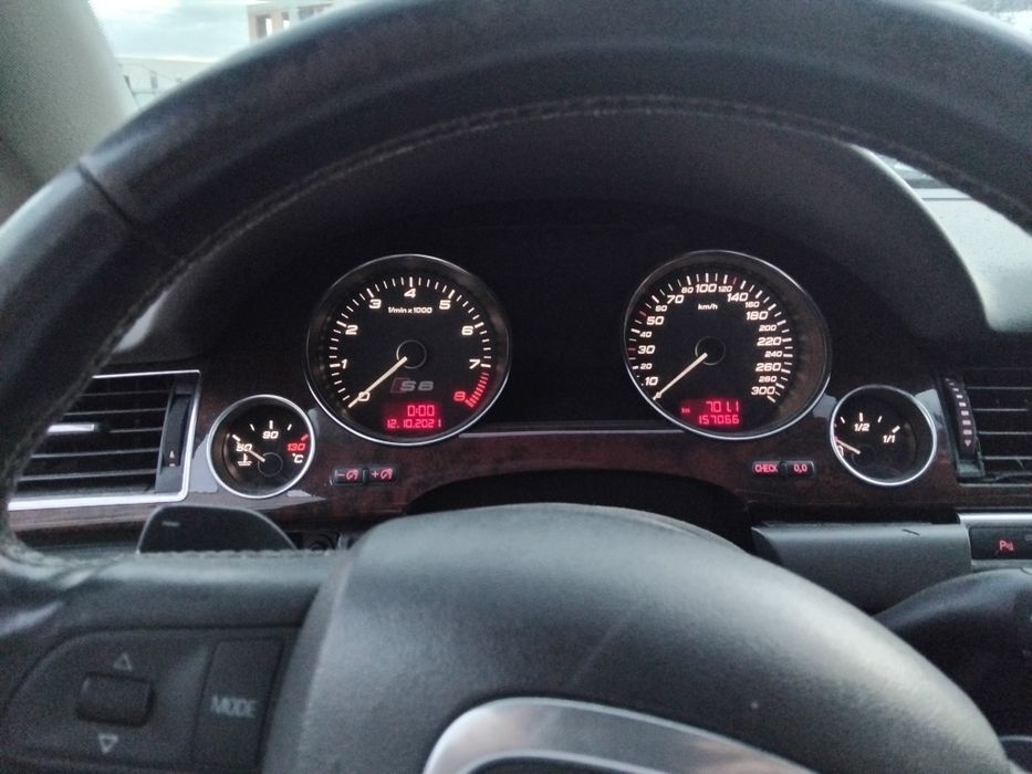 Audi A8 D3 4.2i - на части Ауди А8