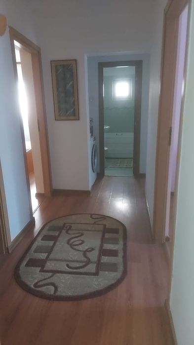 Inchiriez apartament cu 4 camere in zona 2 stejari, Focsani