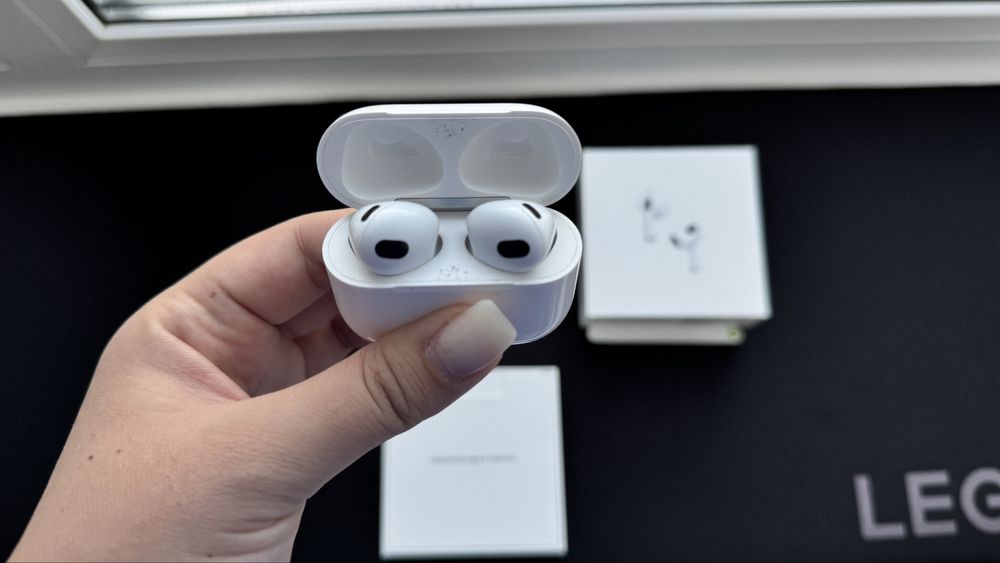 Оригинальные Airpods 3 (б/у)