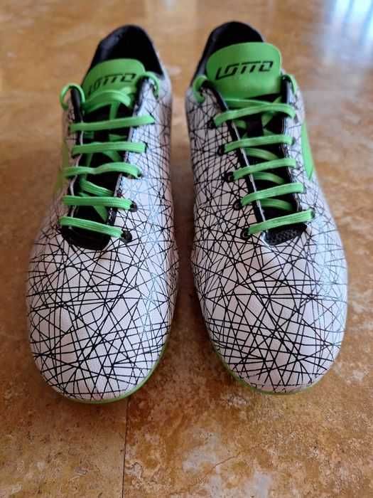 Vând ghete fotbal Lotto 43.5